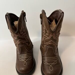 Embroidered Brown Western Boots size 5